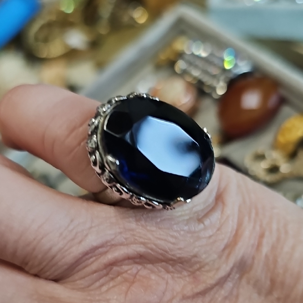 Rare Whiting & Davis Onyx Ring